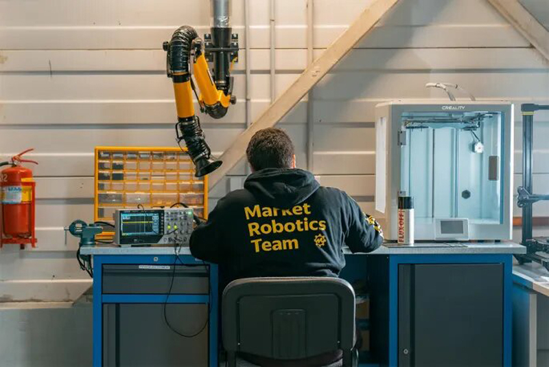 «Яндекс» откроет центр тестирования роботов для складов