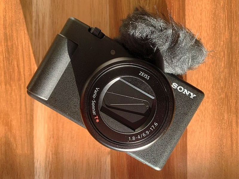 Sony анонсировала сверхширокоугольную камеру для блогеров ZV-1 II за $900