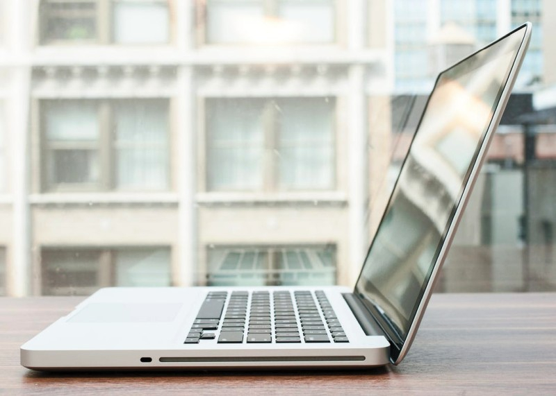 Apple объявила устаревшим последний MacBook Pro с оптическим приводом