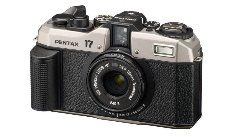 Представлена плёночная полуформатная камера Pentax 17 в стиле «ретро» за $500